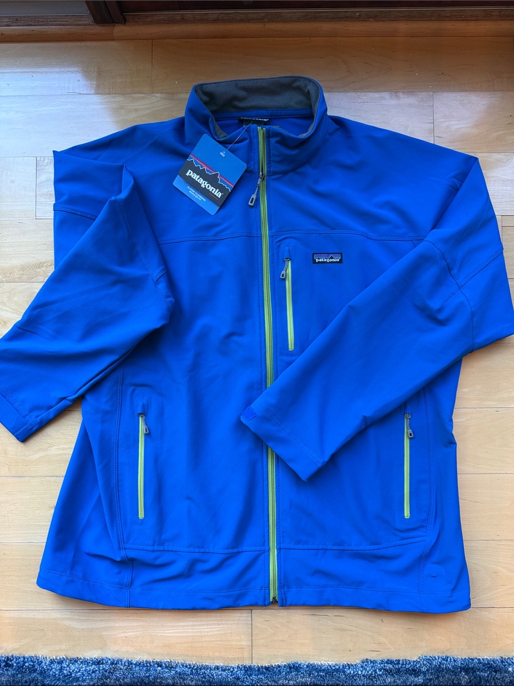 Patagonia Men’s Electric Blue Soft-Shell Jacket with Lime Zippers